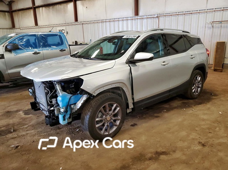 GMC Terrain 2022 - Image 1 of 13