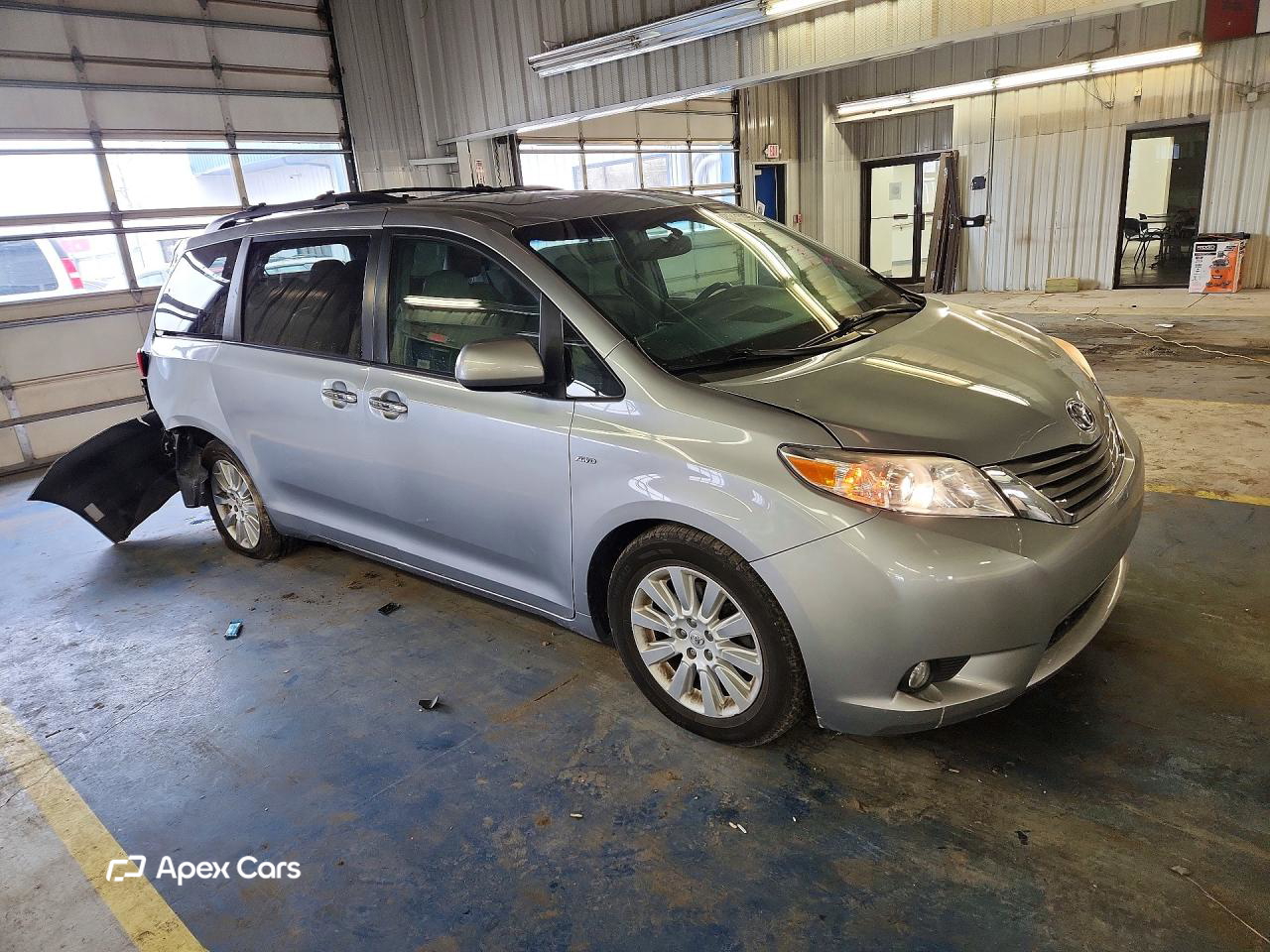 Toyota Sienna 2016