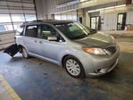 Toyota Sienna 2016