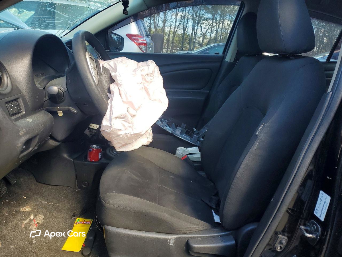 Nissan Versa 2018