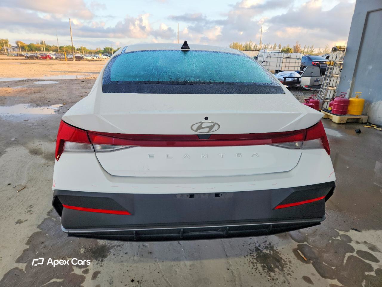 Hyundai Elantra 2024