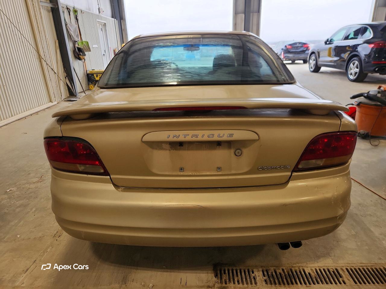 Oldsmobile Intrigue 2002