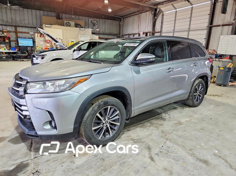 Toyota Highlander 2018 - Image 1 of 14