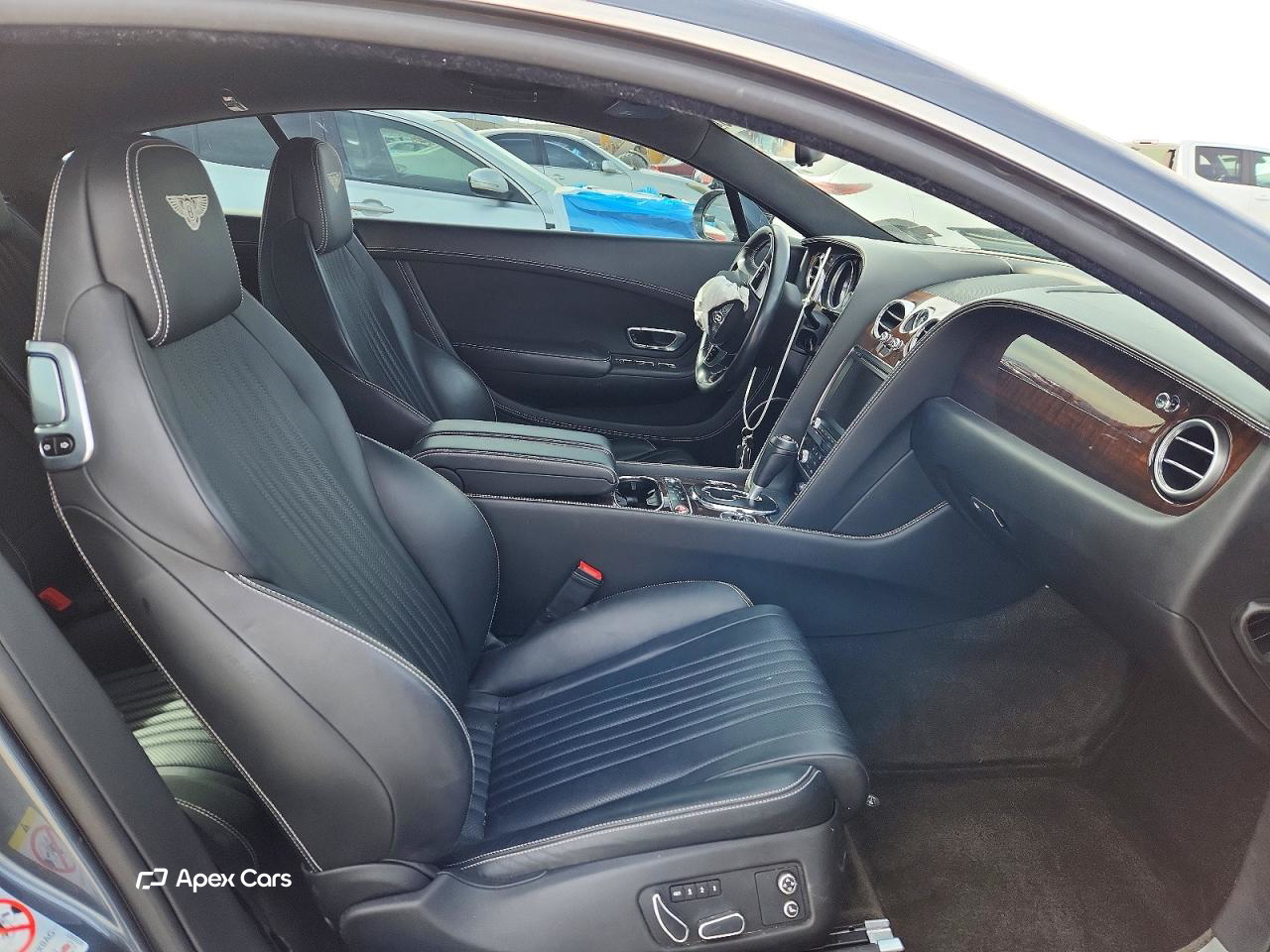 Bentley Continental 2016