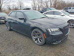 Chrysler 300 2023