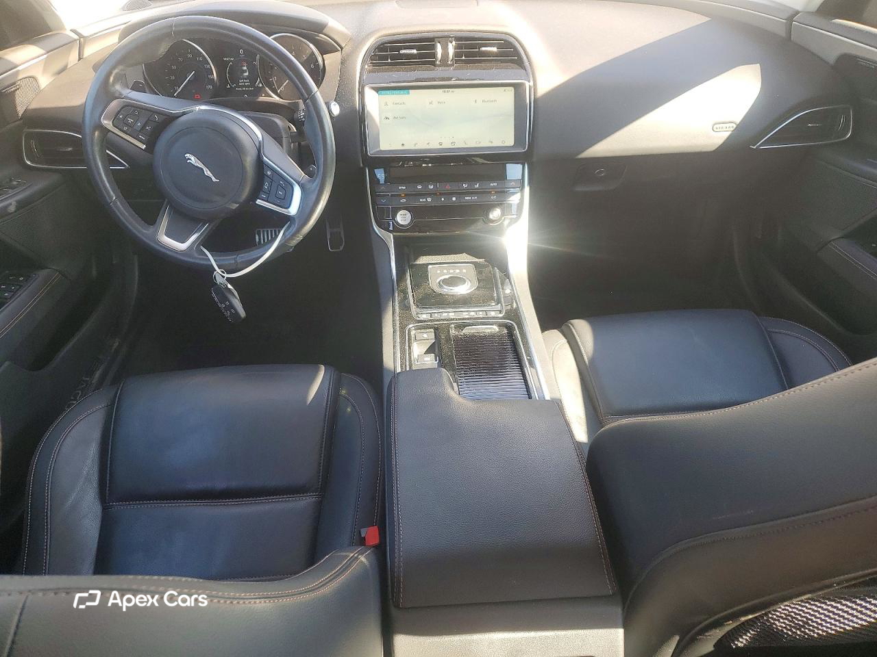 Jaguar XE 2019
