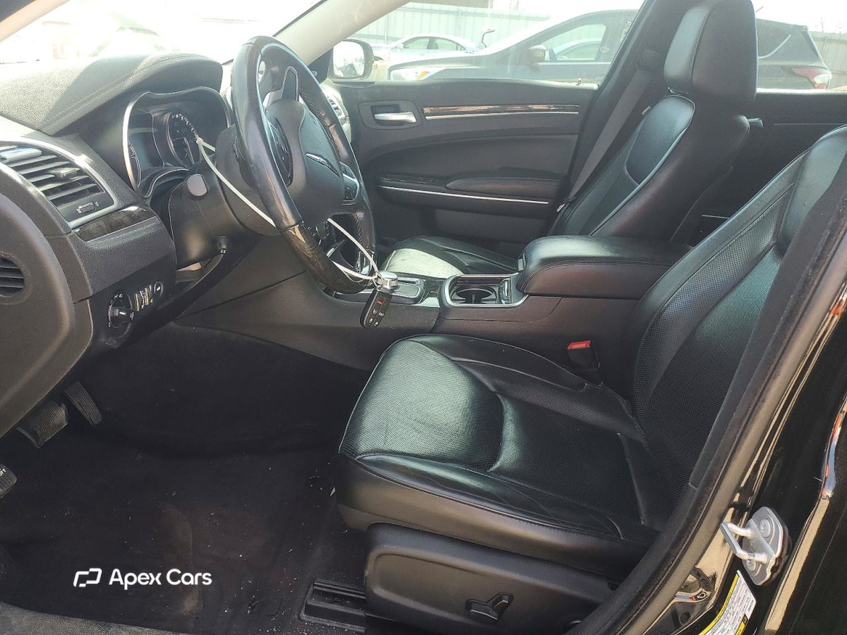 Chrysler 300 2017