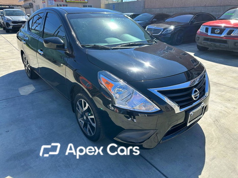 Nissan Versa 2015 - Image 1 of 10