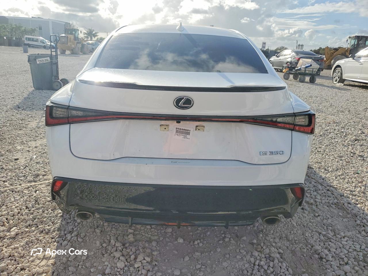 Lexus IS 2024