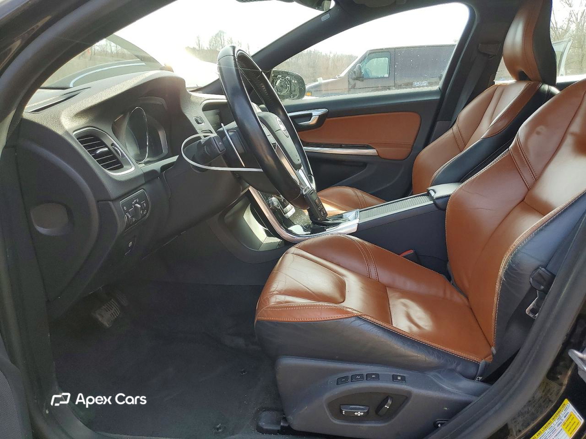 Volvo V60 2015