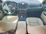 Chrysler 300 2016