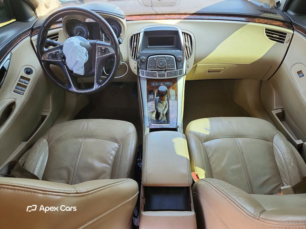 Buick LaCrosse 2011