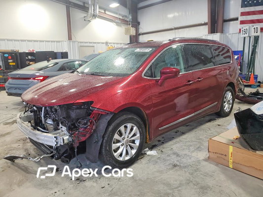 Chrysler Pacifica 2019 - Image 1 of 13