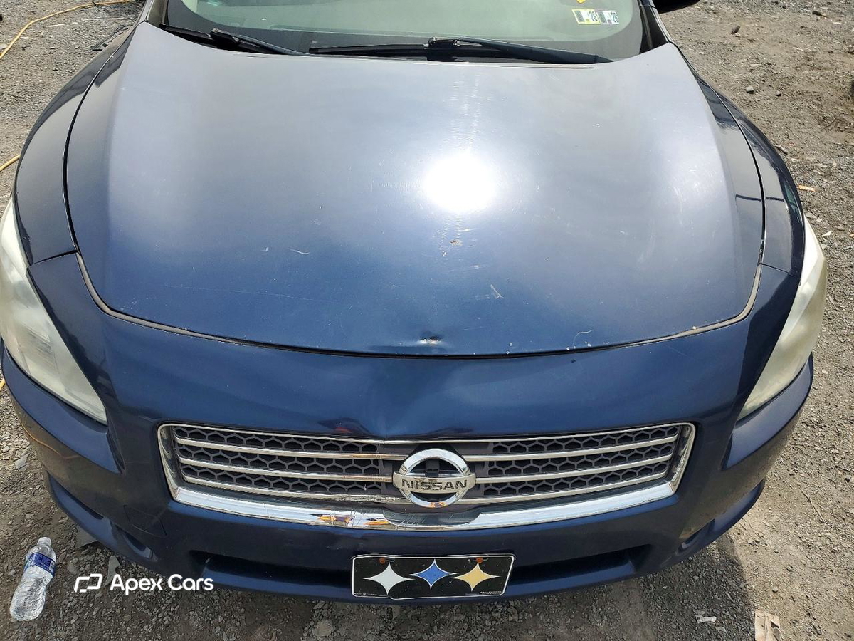 Nissan Maxima 2012