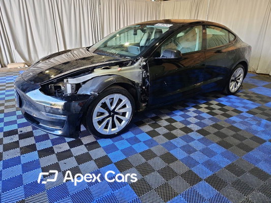 Tesla Model 3 2022 - Image 1 of 12