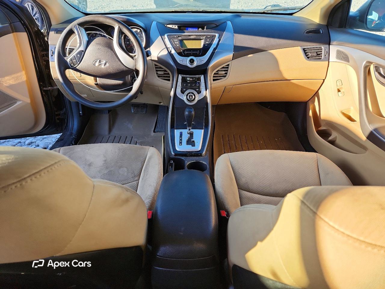 Hyundai Elantra 2012