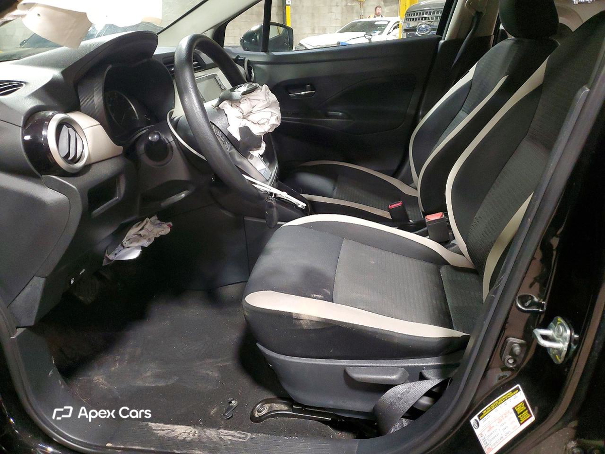 Nissan Versa 2021