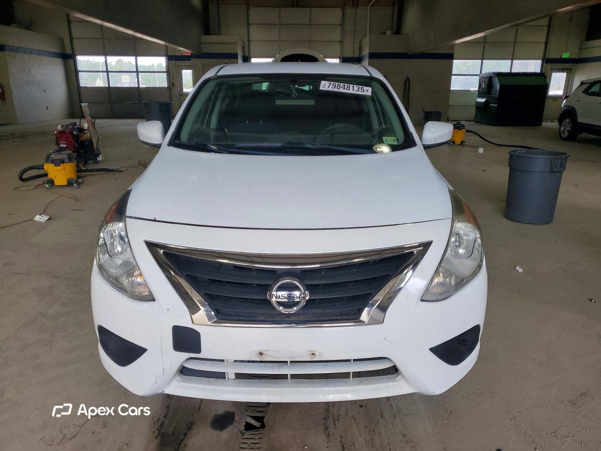 Nissan Versa 2019