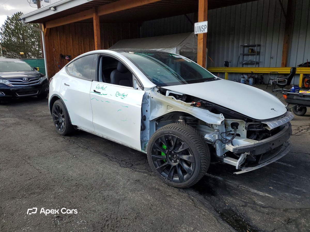 Tesla Model Y 2022