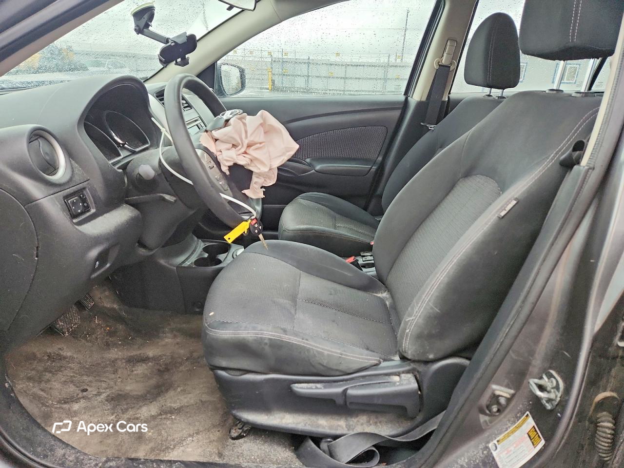 Nissan Versa 2016