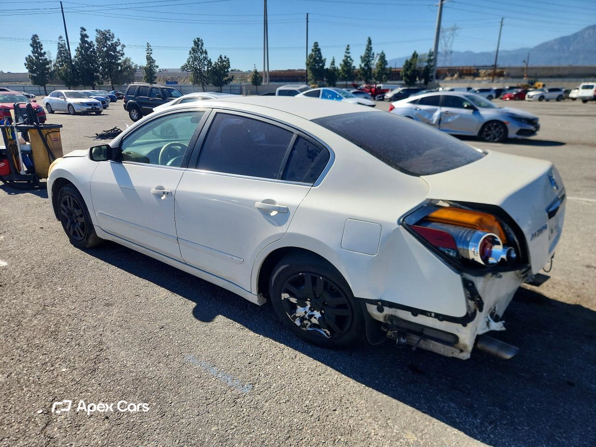 Nissan Altima 2012