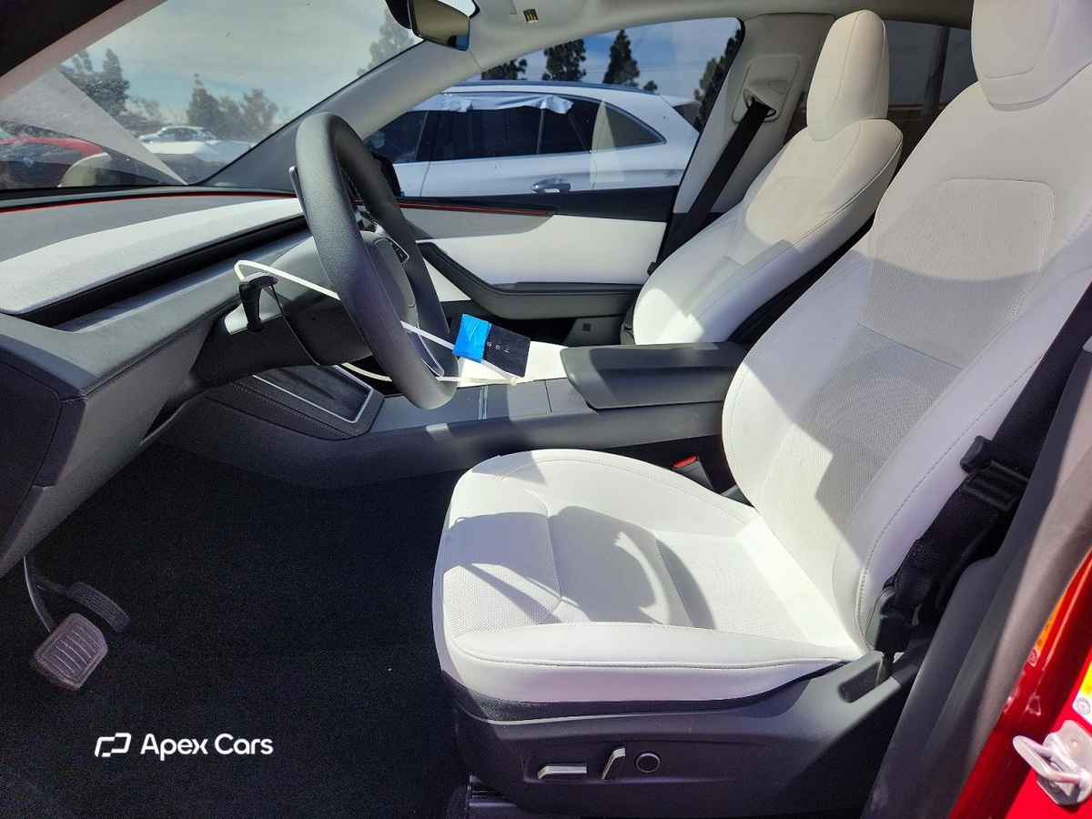 Tesla Model Y 2026