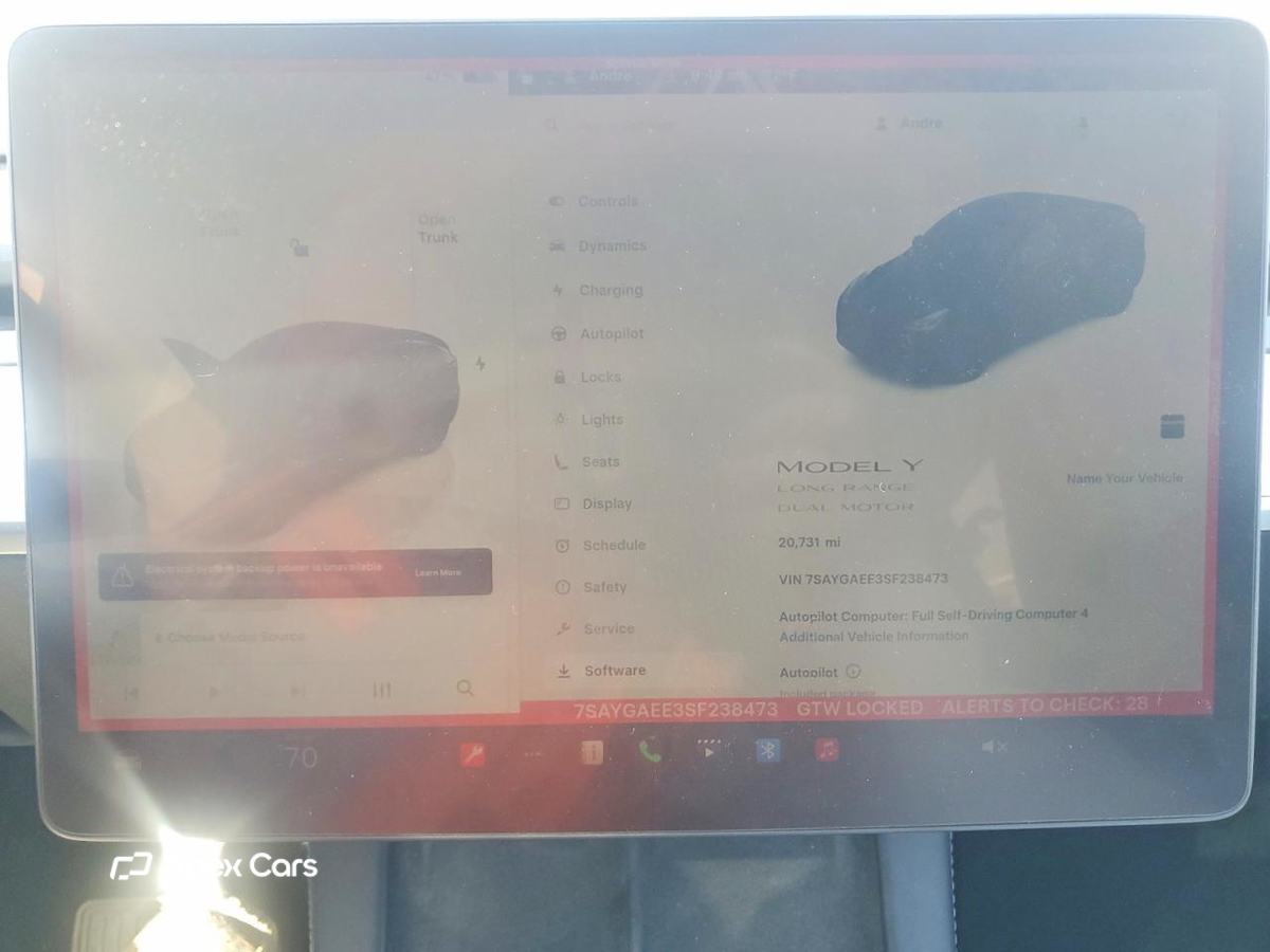 Tesla Model Y 2025