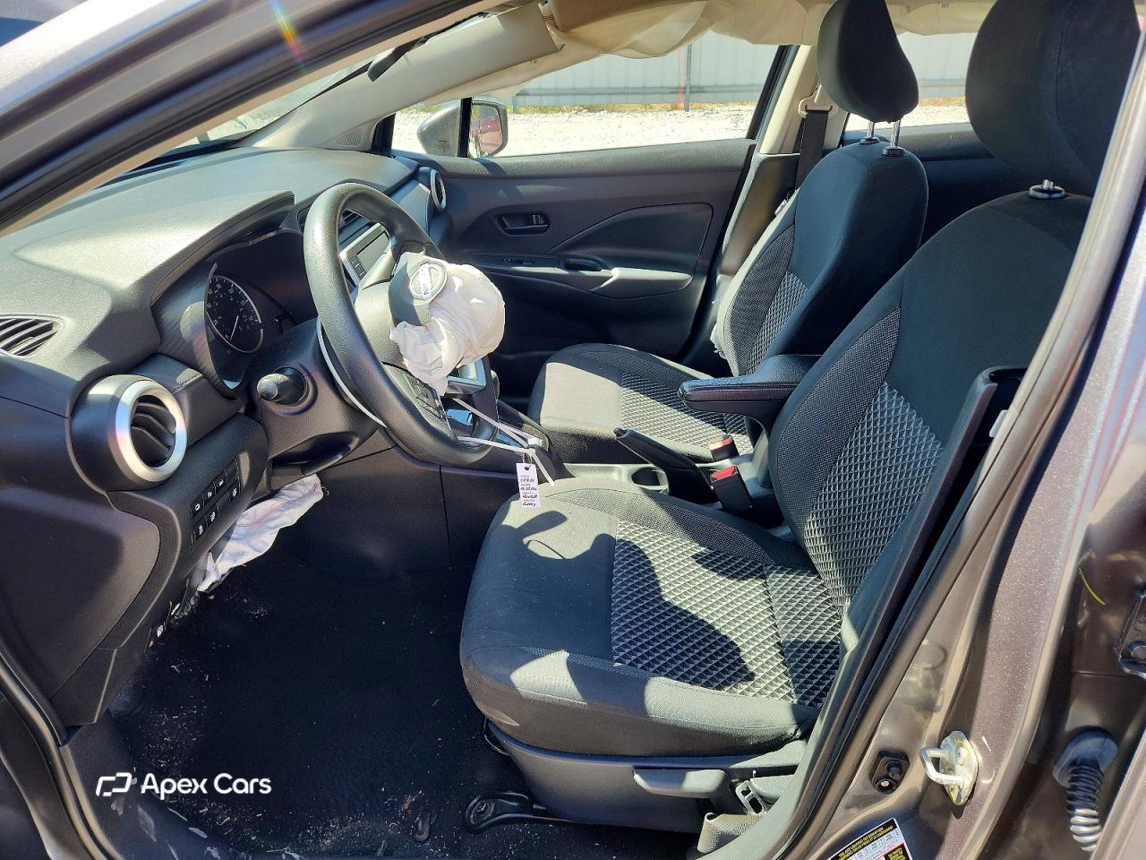 Nissan Versa 2020