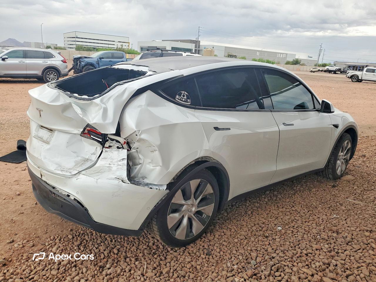 Tesla Model Y 2021