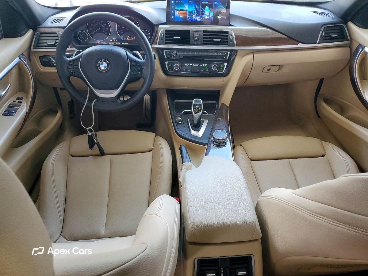BMW Series 3 2016