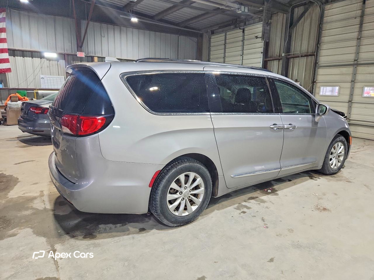 Chrysler Pacifica 2017