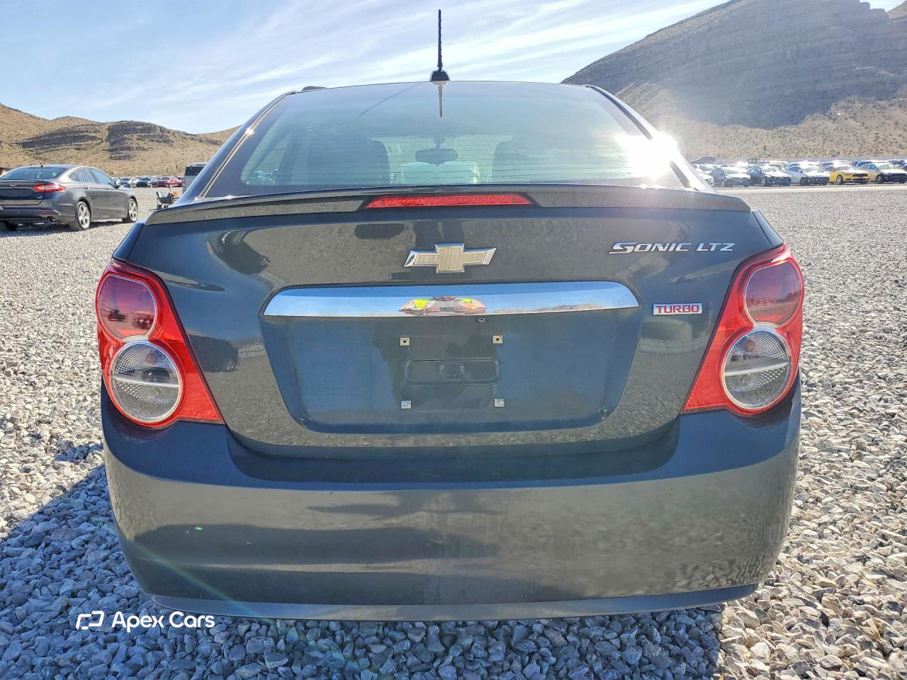 Chevrolet Sonic 2015