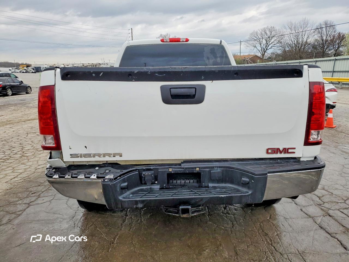 GMC Sierra 2011
