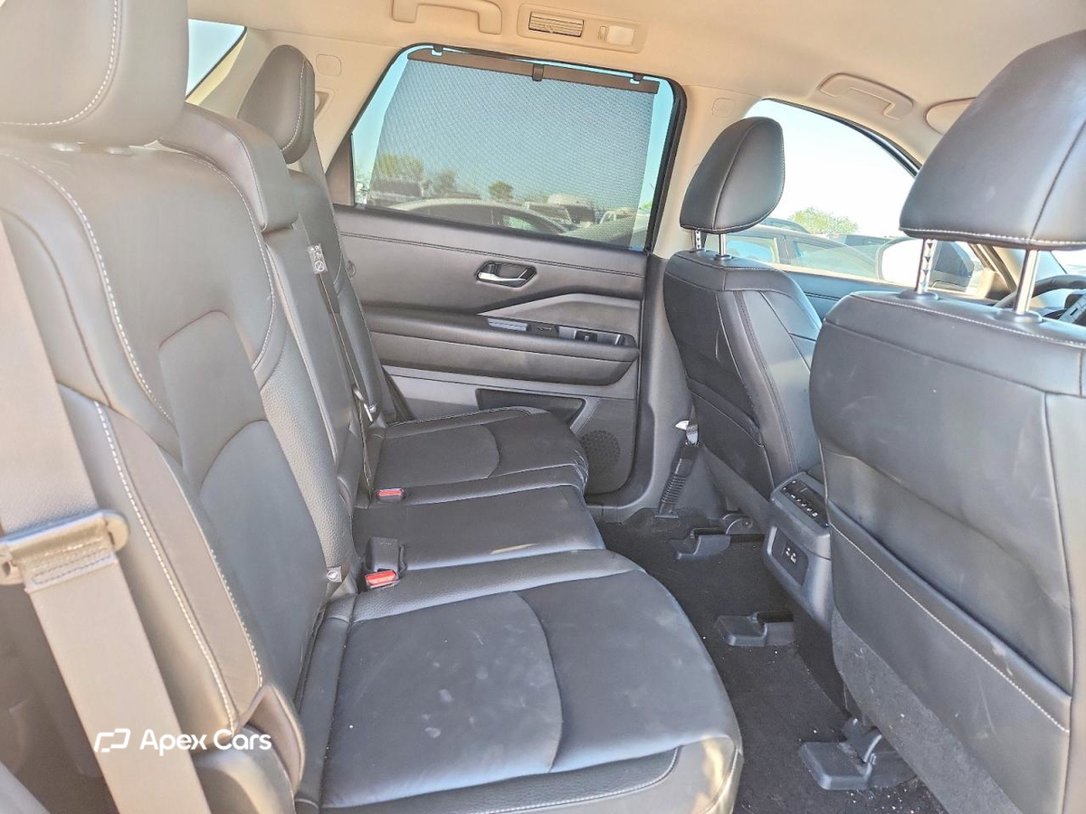Nissan Pathfinder 2024