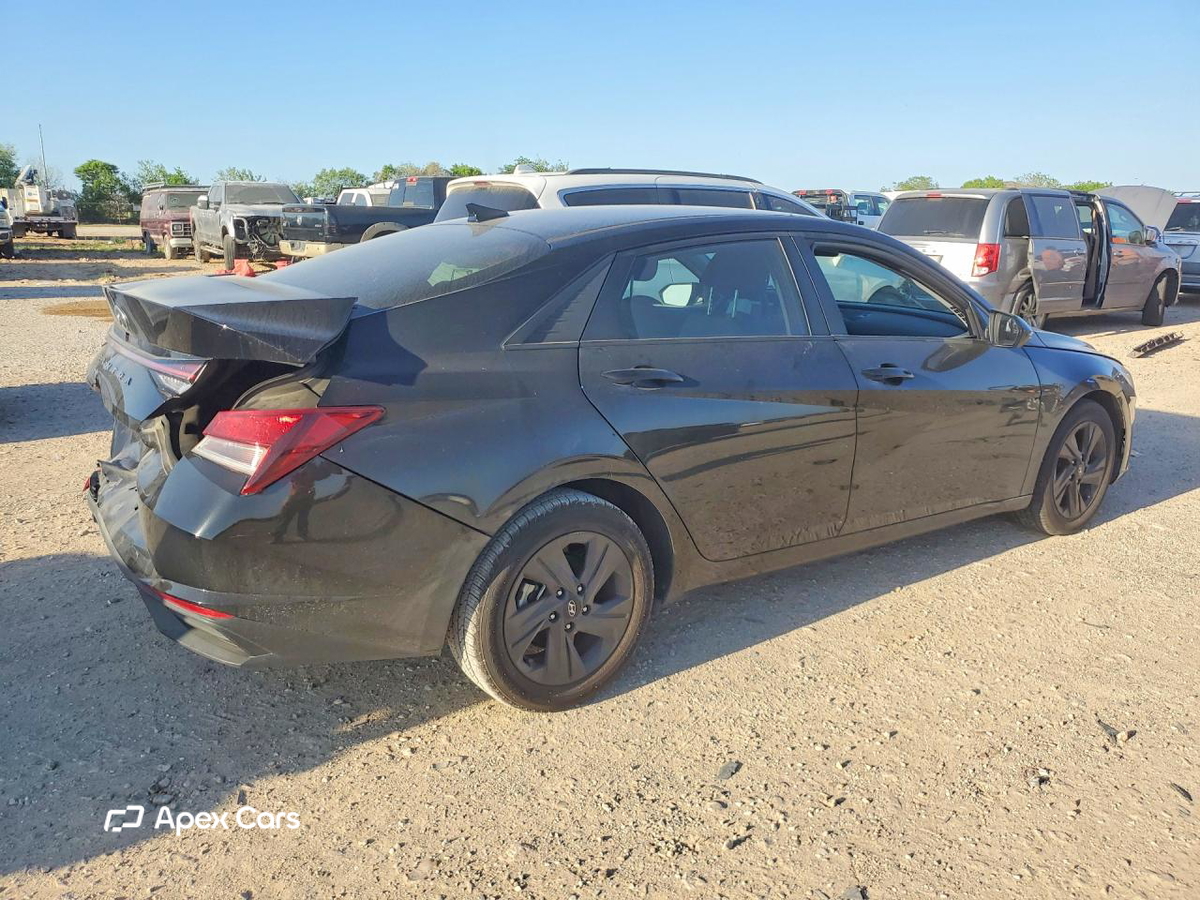 Hyundai Elantra 2021