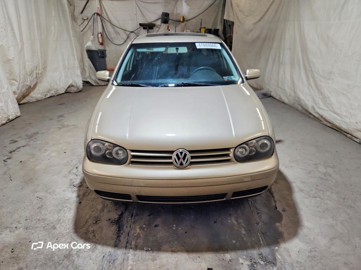 Volkswagen Golf 2004