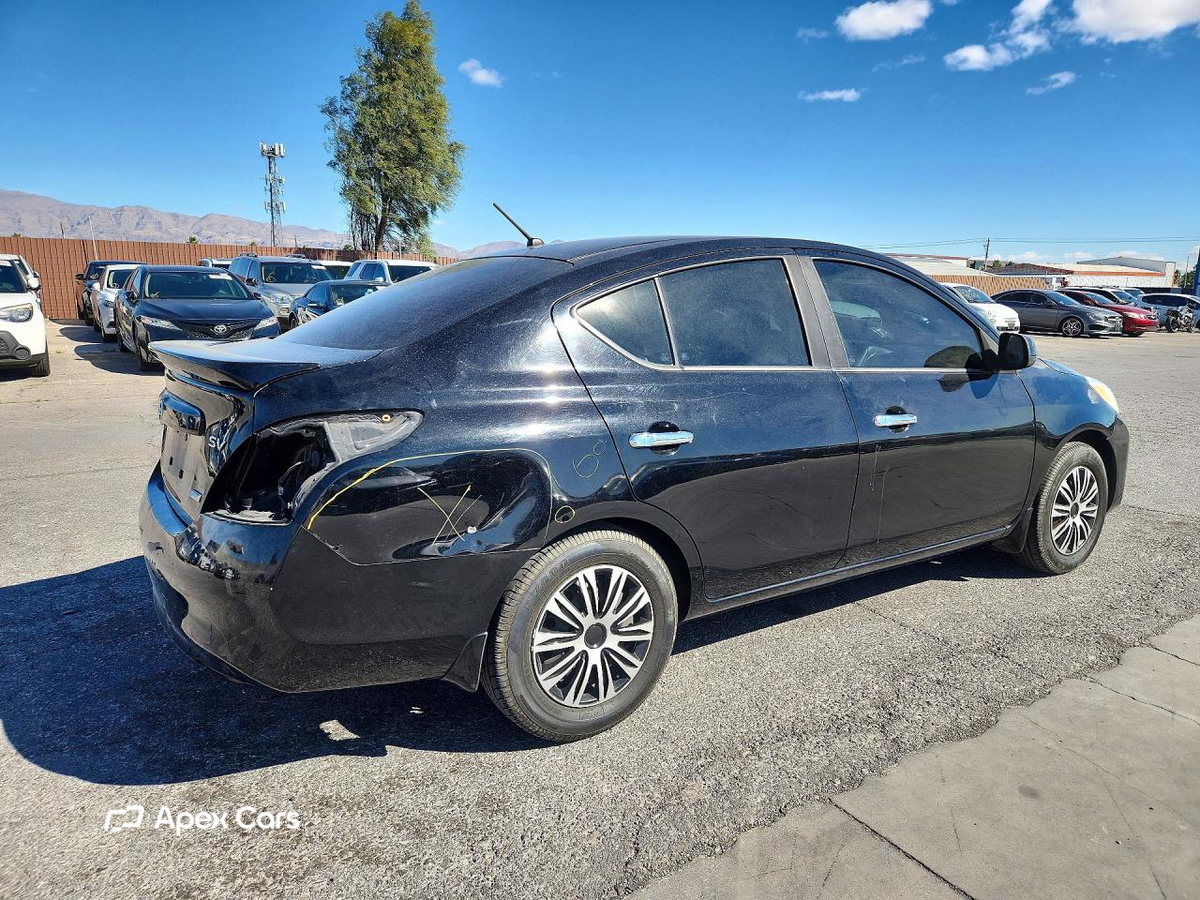Nissan Versa 2013