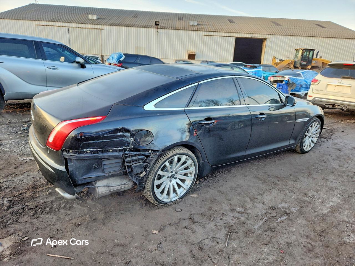 Jaguar XJ 2011