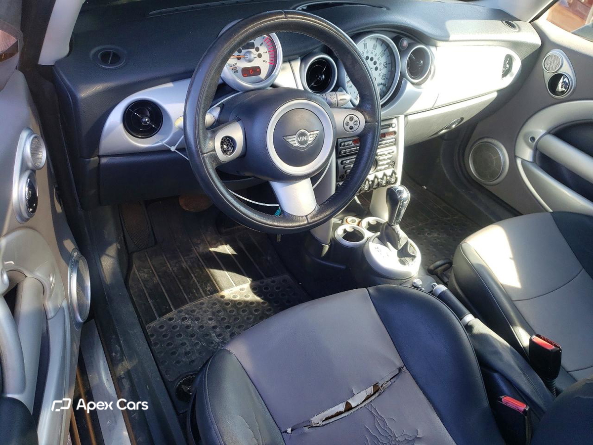 MINI Cooper 2005