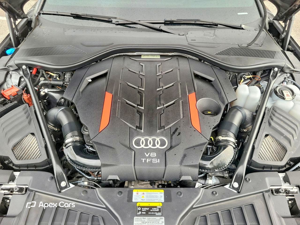 Audi S8 2025