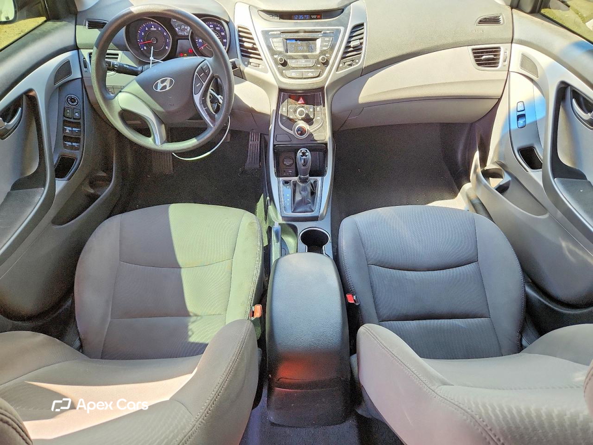Hyundai Elantra 2016