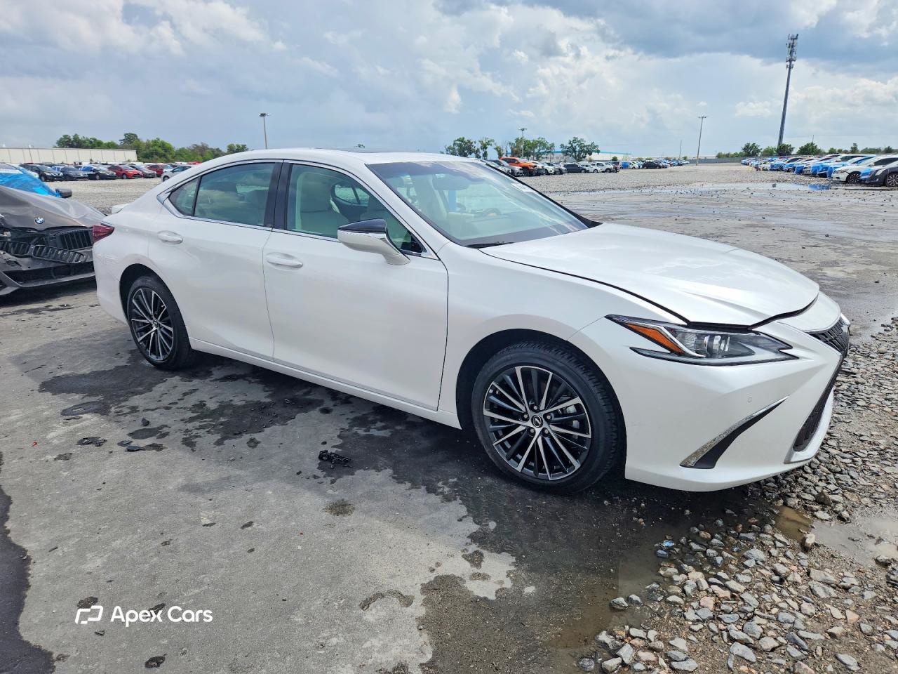Lexus ES 2025