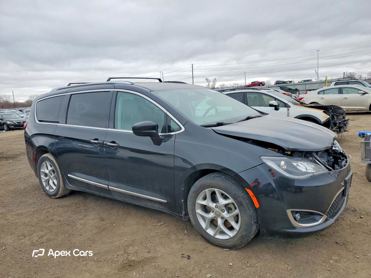 Chrysler Pacifica 2017