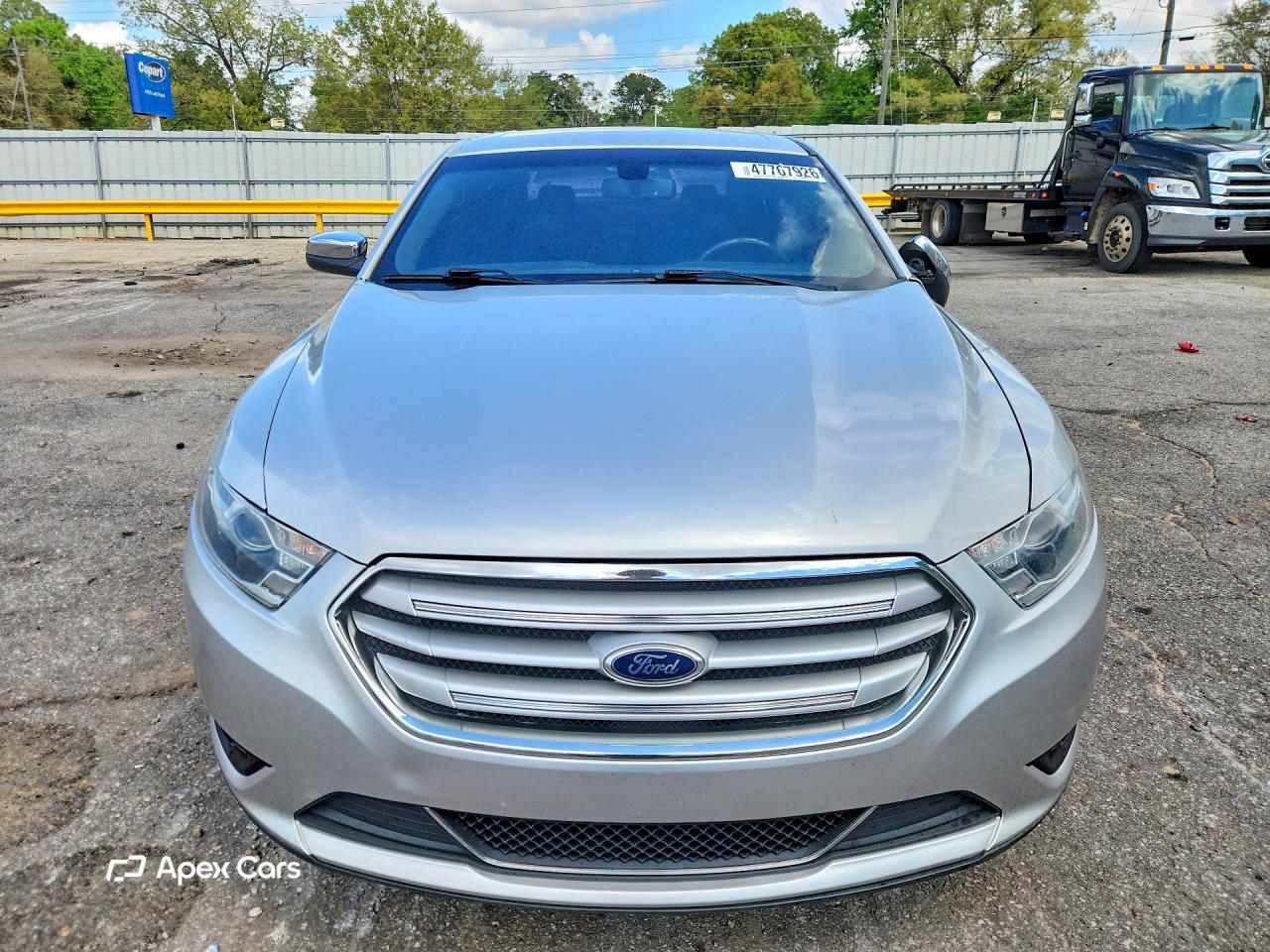 Ford Taurus 2016