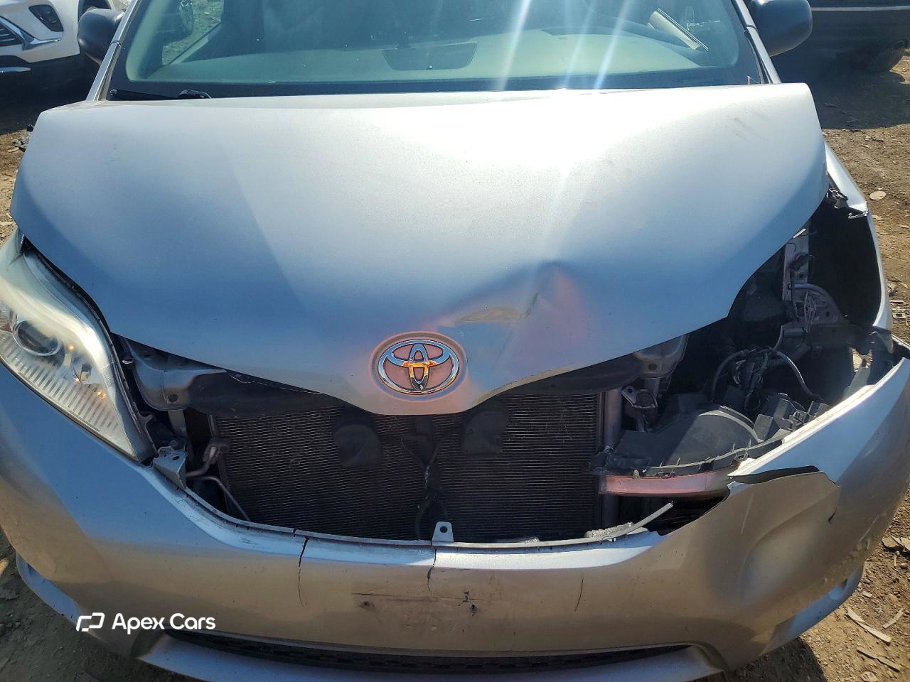 Toyota Sienna 2016