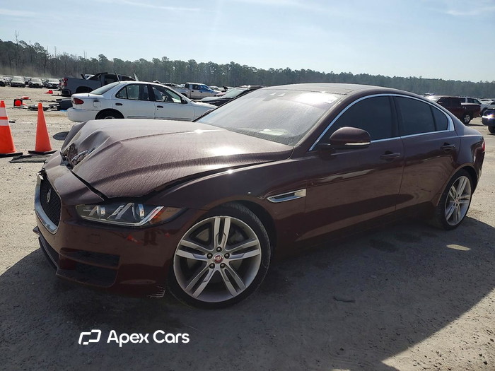 2017 Jaguar XE - Image 1 of 5
