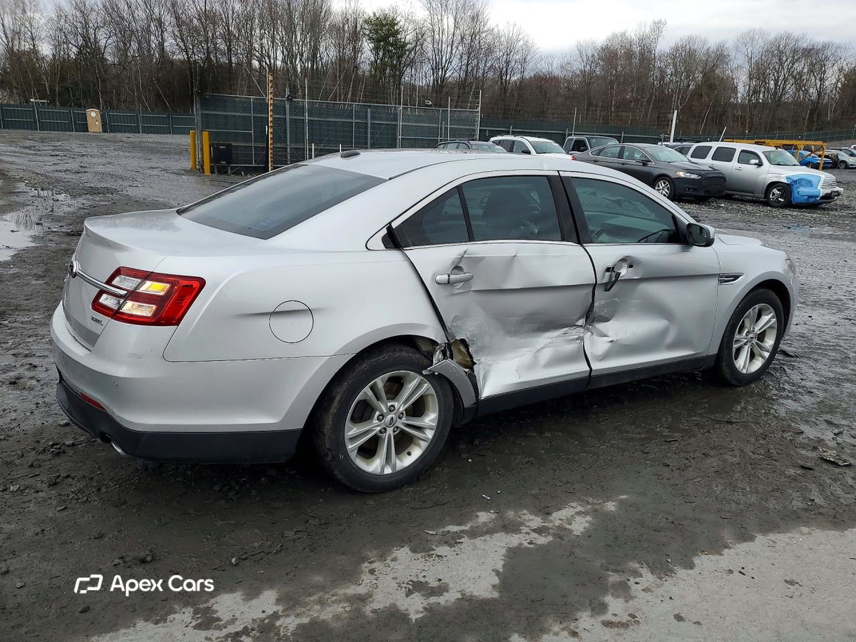 Ford Taurus 2013