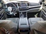 Toyota Highlander 2016