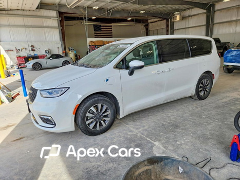 Chrysler Pacifica 2023 - Image 1 of 13