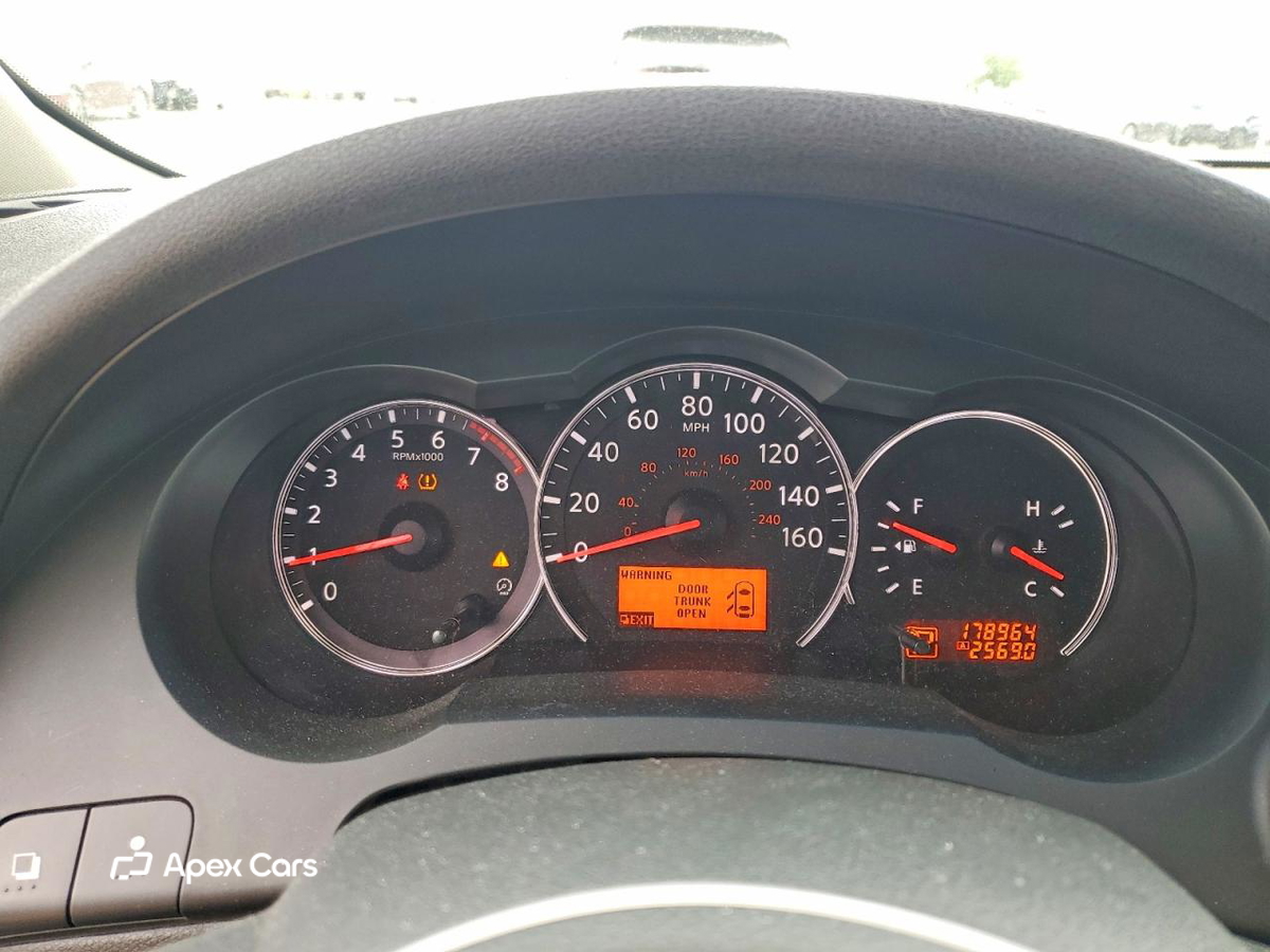 Nissan Altima 2011